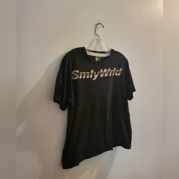 Smiley World Graphic T-shirt | Size Large - Picture 2 of 8